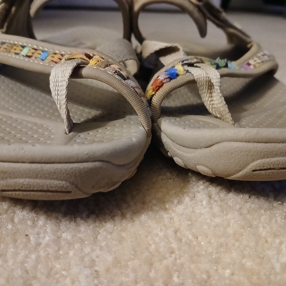 Skechers Women's Reggae Mad Swag Dark Beige Sandals - Size 8. FL - Picture 6 of 8